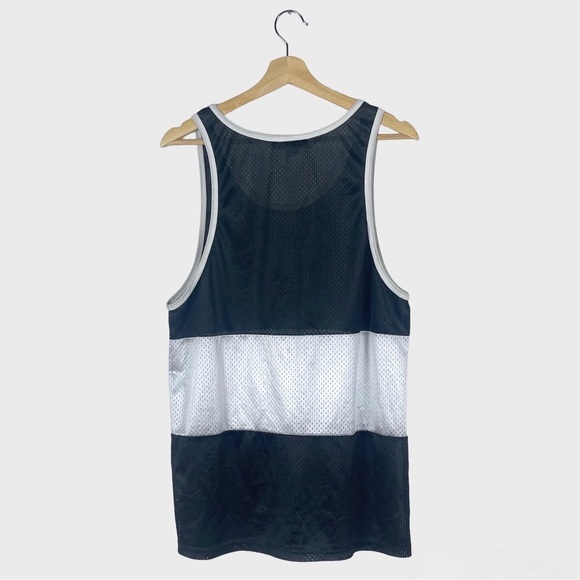 21 Men Navy Blue & White Stripe Tank Top - Picture 2 of 7
